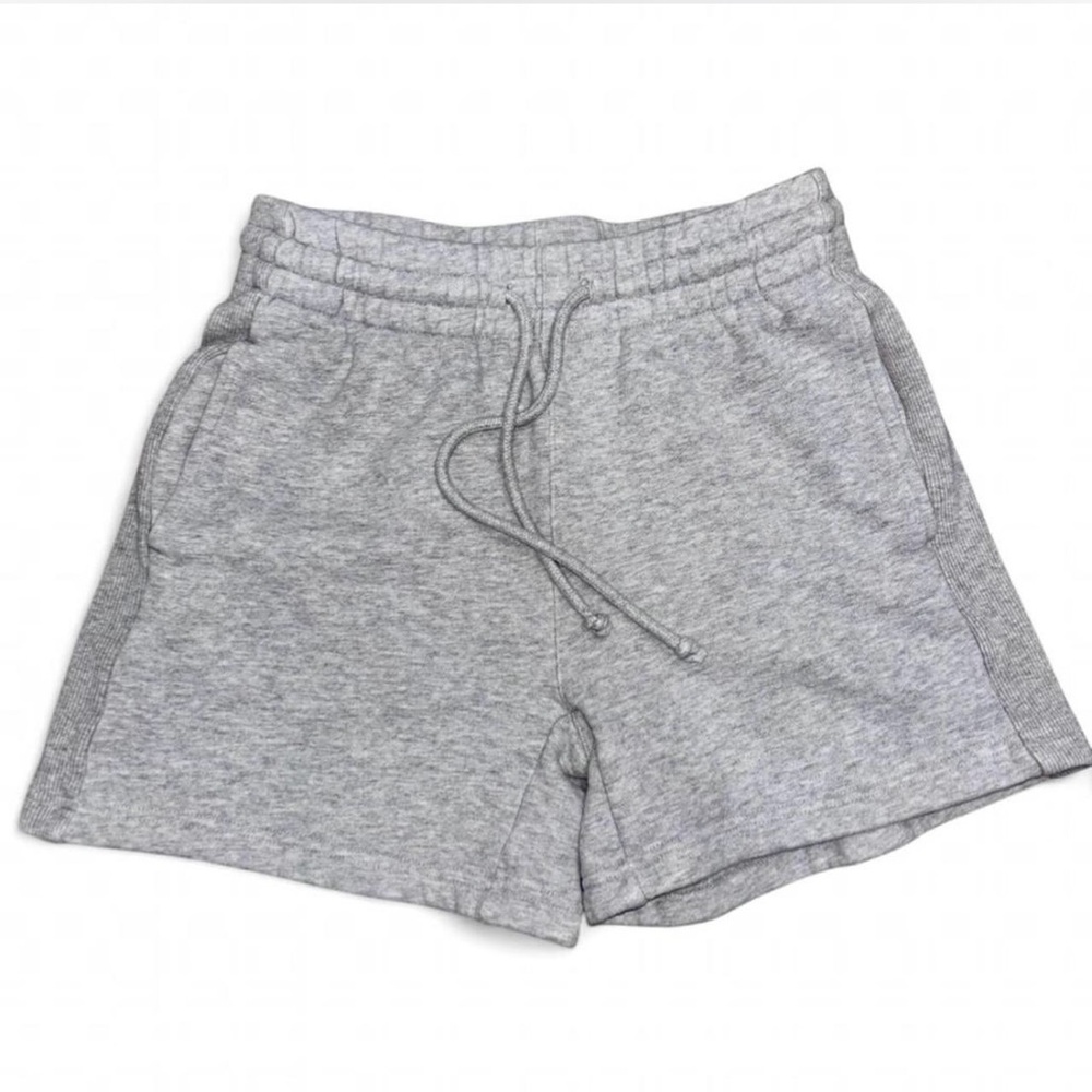 Aritzia TNA Cozy Fleece Shorts